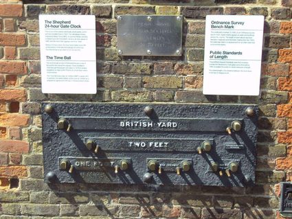 Standard di unità di misura della lunghezza non ufficiali a Greenwich.