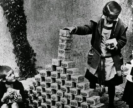 Hyperinflation in 1920s Germany - kids playing with money